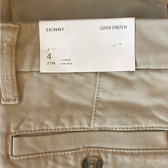 American Eagle ladies khakis 4x-short - Picture 3 of 5
